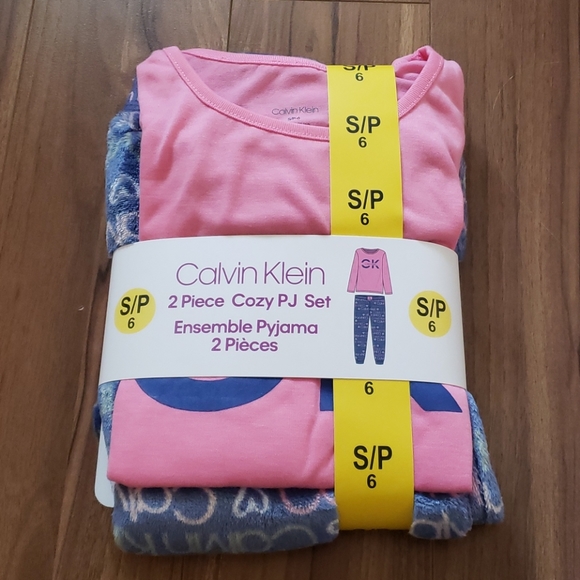 Gift set- Calvin Klein cozy 2pc PJ set - Picture 2 of 4